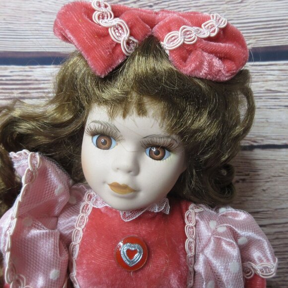 UniQue Porcelain Doll Limited Edition 16" - Maria - Picture 3 of 10